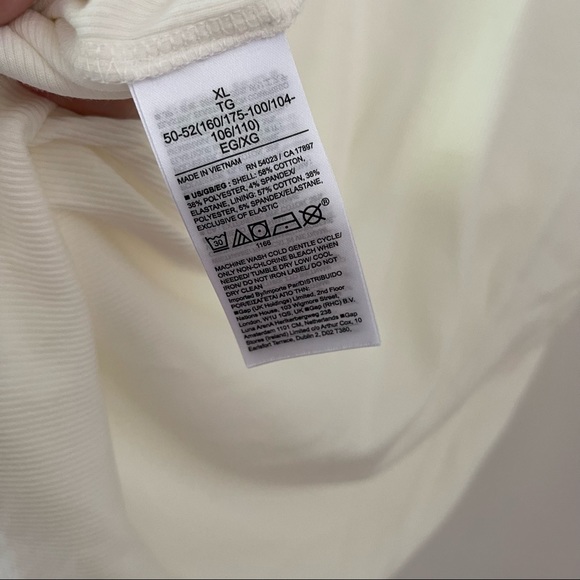 NWT Gap Ribbed Tank with Built in Bra White Size XL - Picture 7 of 8